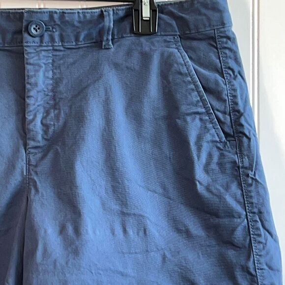 Eddie Bauer Flat Front Blue Bermuda Shorts With Side Slat Pockets Size 12 - Picture 5 of 10